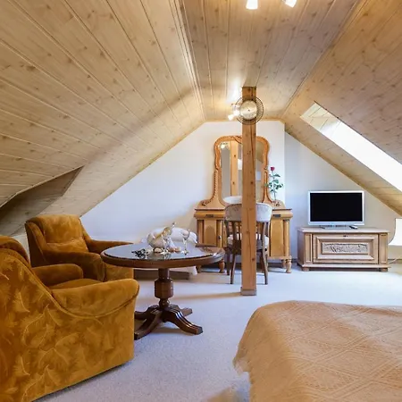 Pod Lwem Apartman Pobierowo