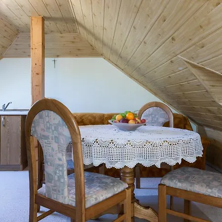 Pod Lwem Apartment Pobierowo