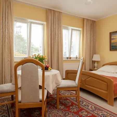 Pod Lwem * Pobierowo