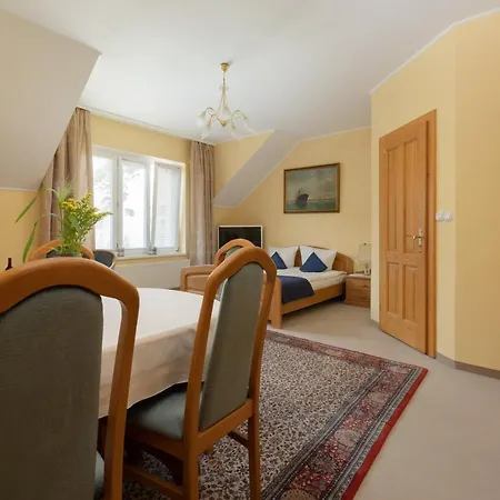 Apartment Pod Lwem *