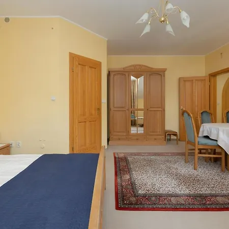 Pod Lwem Apartment Pobierowo