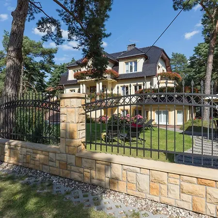 Pod Lwem Apartman Pobierowo