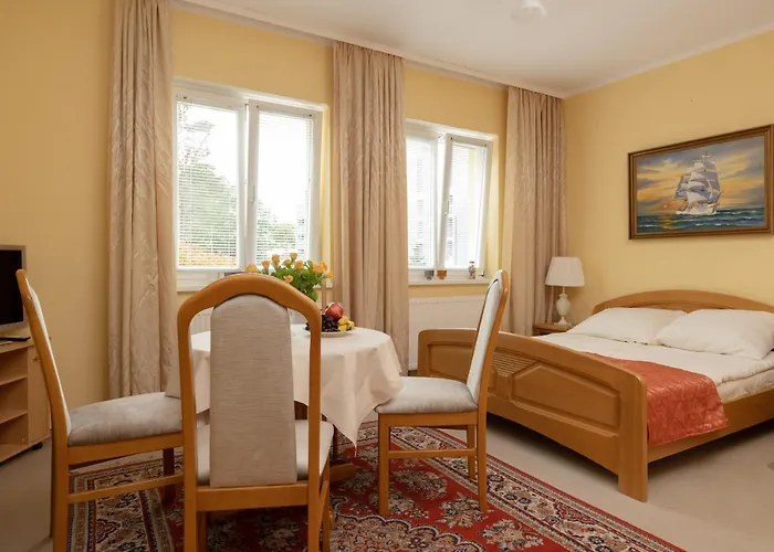 Pod Lwem * Pobierowo