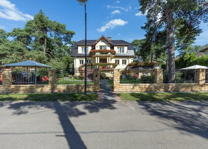 Pod Lwem * Pobierowo